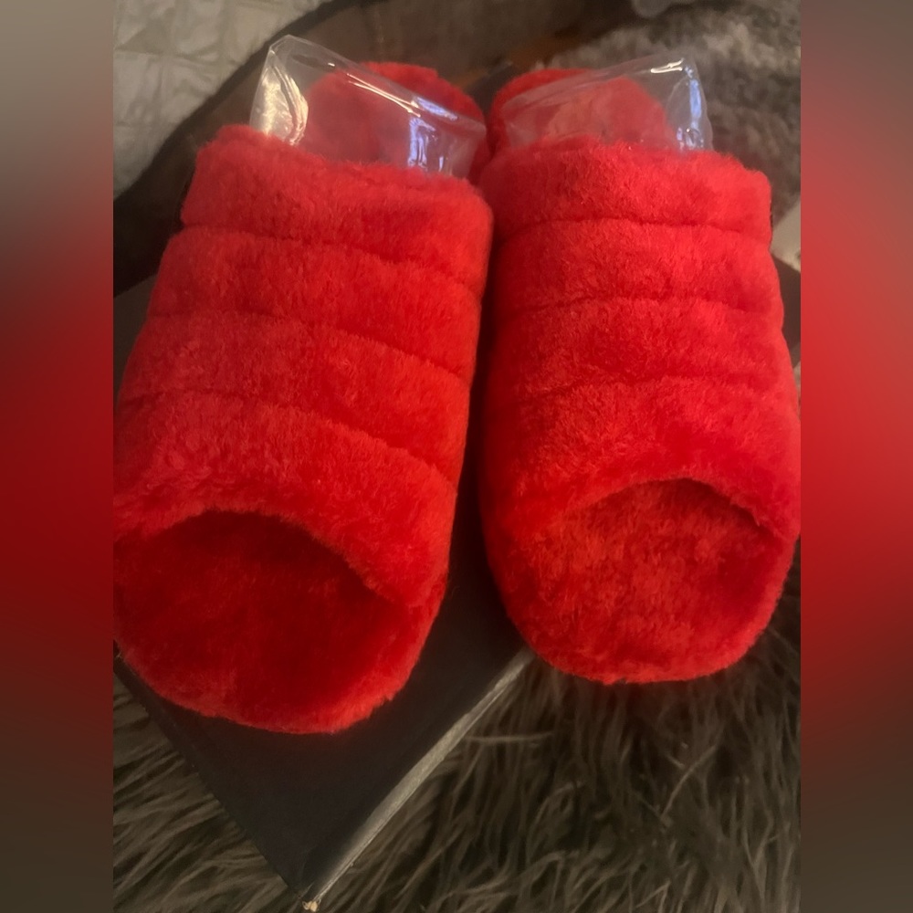 UGG Red Men’s Fluff You slippers . Comfy , warm and stylish .